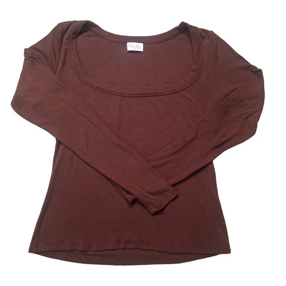 Pink Lily Tops - Pink Lily Women’s Brown Ribbed Scoop Neck Long Sleeve Regular Fit Size Medium